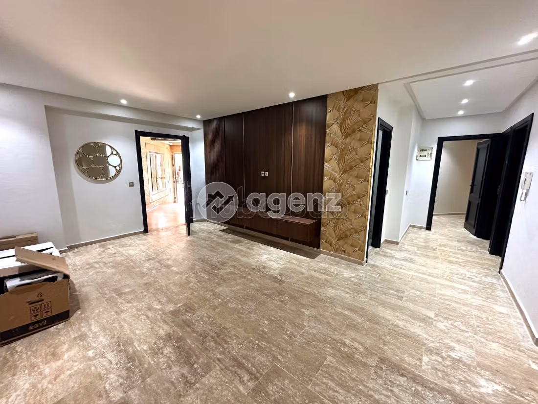 Bonito piso en venta en Californie. 2 dormitorios. Ascensor y plazas de aparcamiento