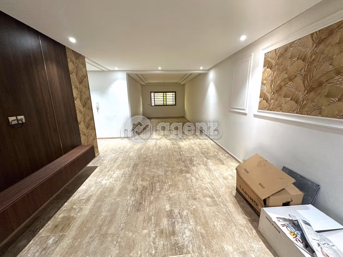 Bonito piso en venta en Californie. 2 dormitorios. Ascensor y plazas de aparcamiento