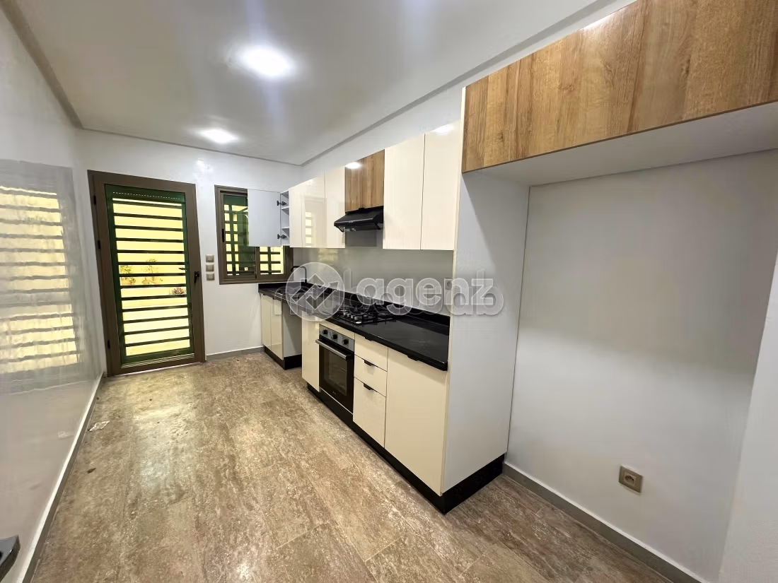 Bonito piso en venta en Californie. 2 dormitorios. Ascensor y plazas de aparcamiento