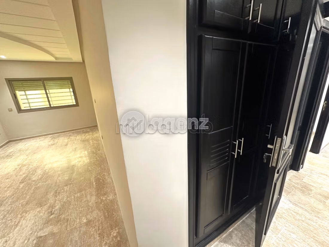 Bonito piso en venta en Californie. 2 dormitorios. Ascensor y plazas de aparcamiento