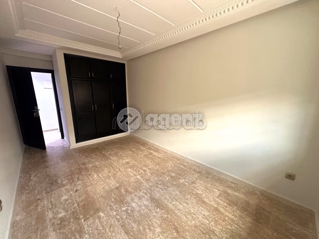 Bonito piso en venta en Californie. 2 dormitorios. Ascensor y plazas de aparcamiento
