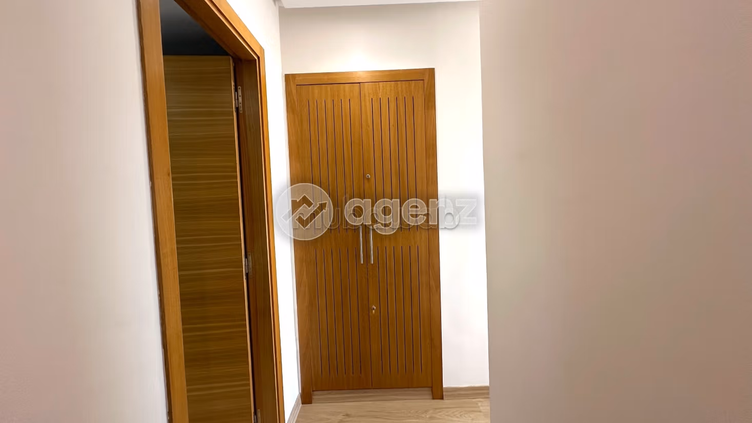 Find an apartment to buy. Surface area 86 m². Cellar