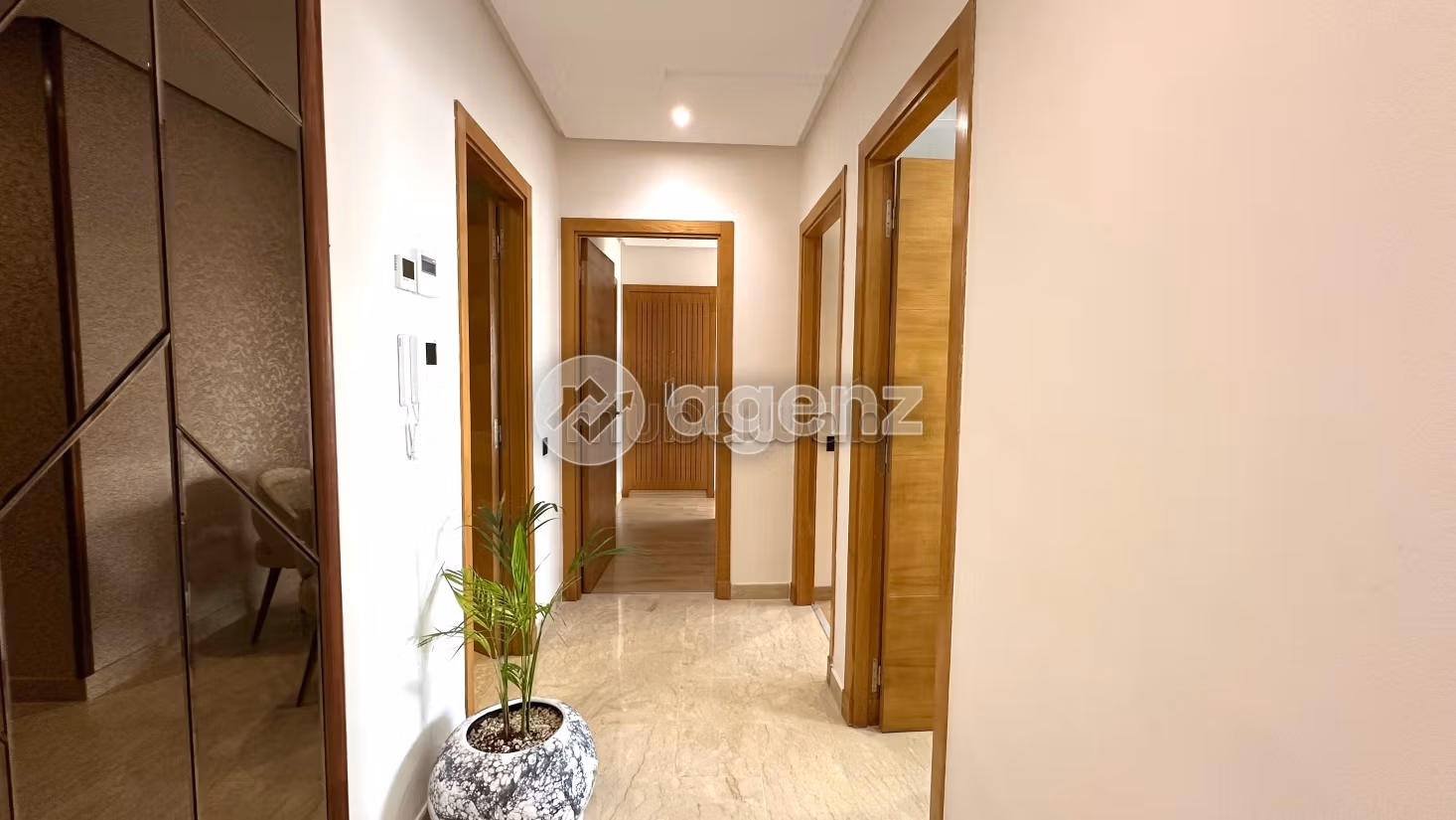 Find an apartment to buy. Surface area 86 m². Cellar