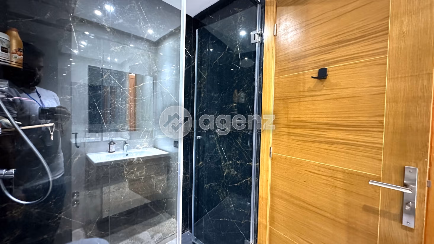 Find an apartment to buy. Surface area 86 m². Cellar