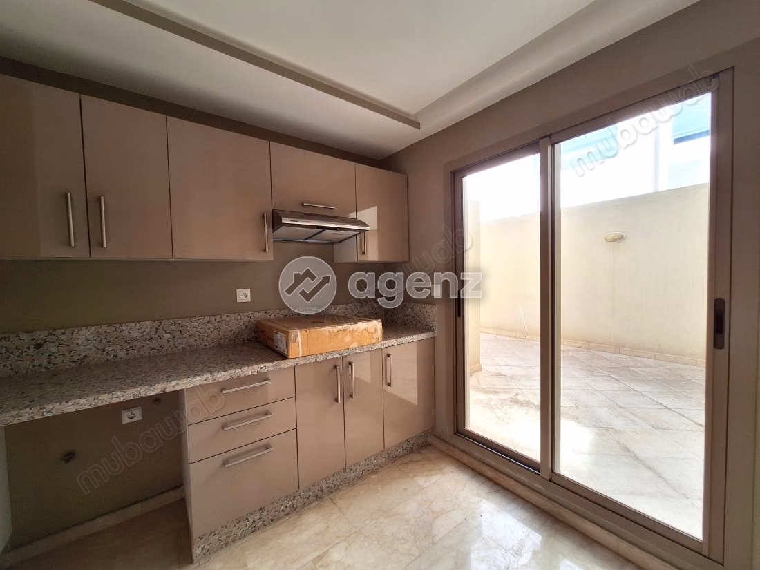 Appartement à vendre 92 m², 2 chambres Les Hôpitaux Casablanca