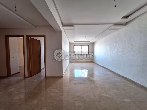 Appartement à vendre 83 m², 2 chambres Les Hôpitaux Casablanca