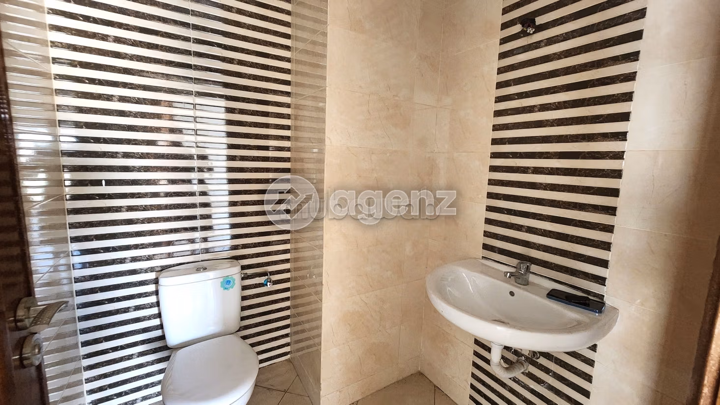 Great apartment for rent. 2 lovely rooms. Cellar
