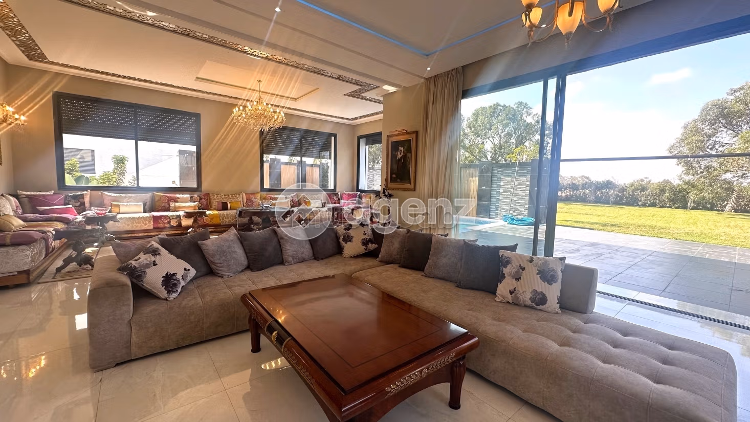 Meravigliosa villa in affitto. 7 camere. Posto auto e terrazzo