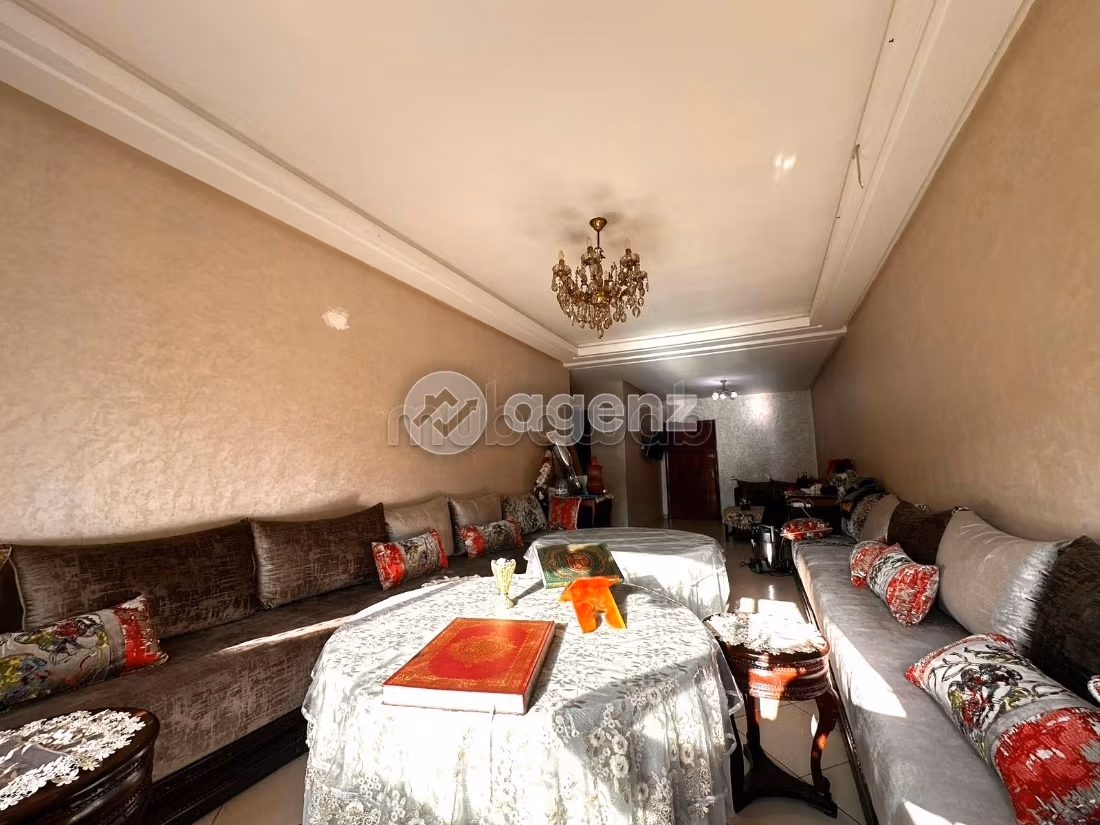 Splendido appartamento da acquistare. 3 camere. Ascensore e posto auto