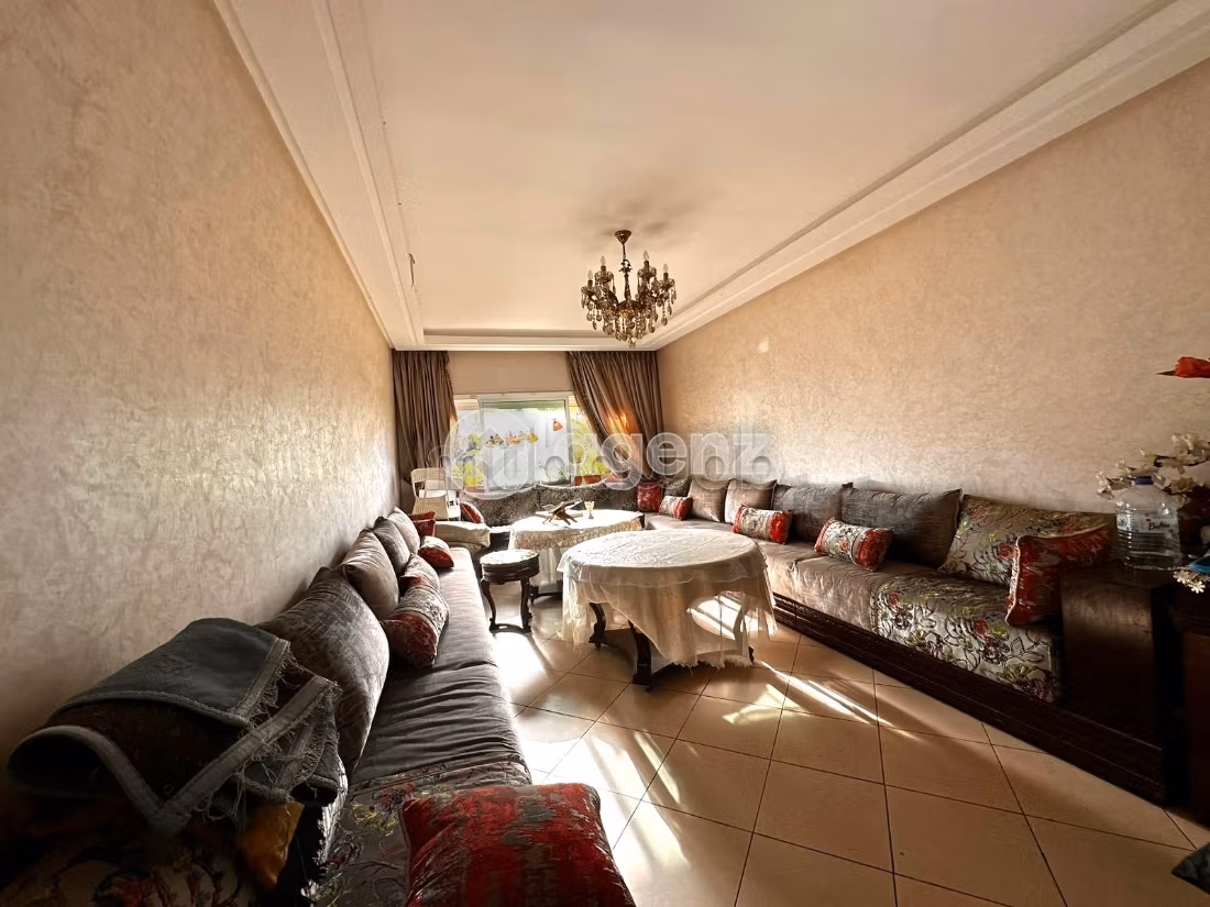 Splendido appartamento da acquistare. 3 camere. Ascensore e posto auto