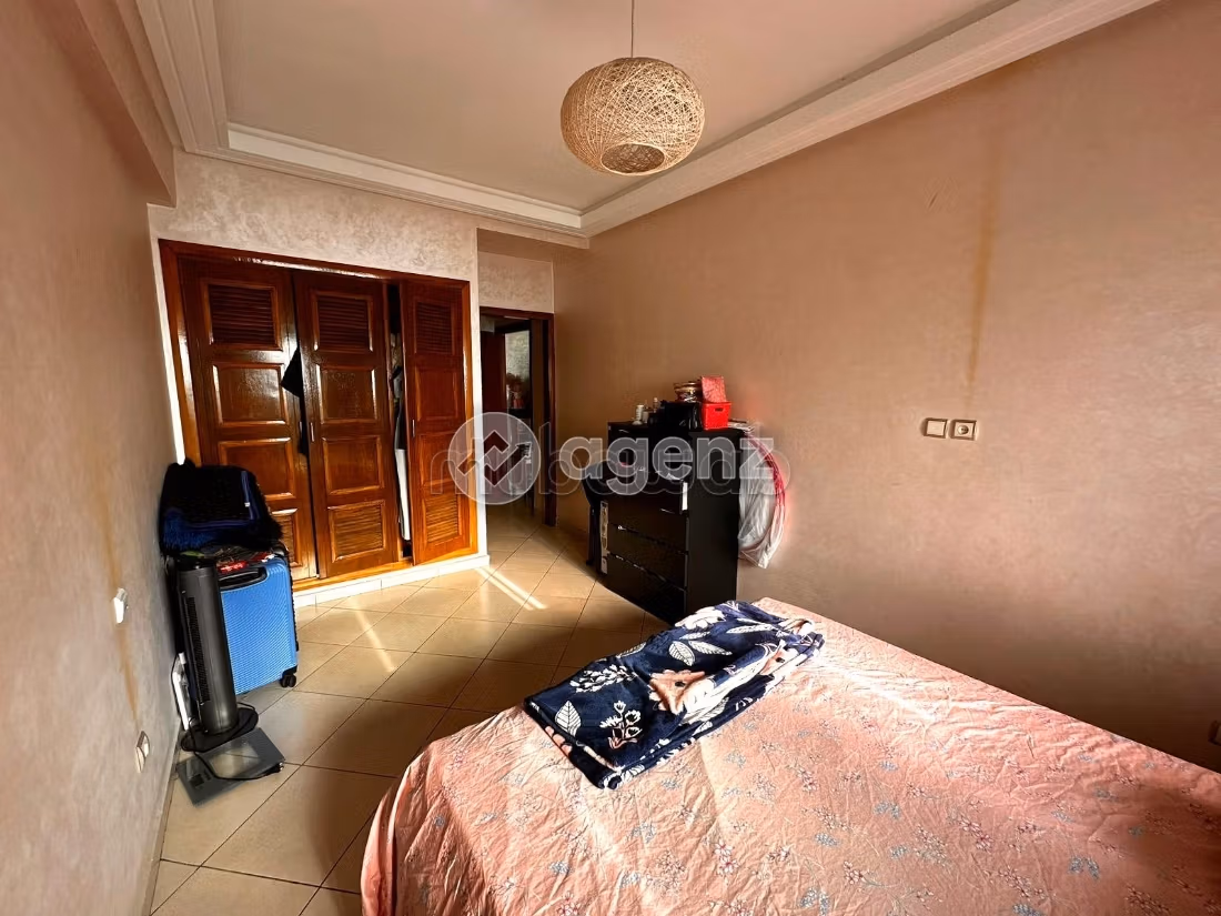 Splendido appartamento da acquistare. 3 camere. Ascensore e posto auto