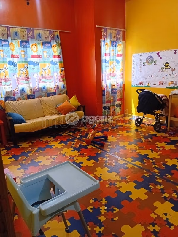 Oficinas y locales comerciales en venta en Sidi Moumen. Pequeña superficie 218 m²