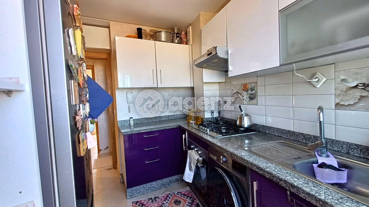 Sell apartment in Sidi Maarouf. 2 beautiful rooms. Carpark, Balcony
