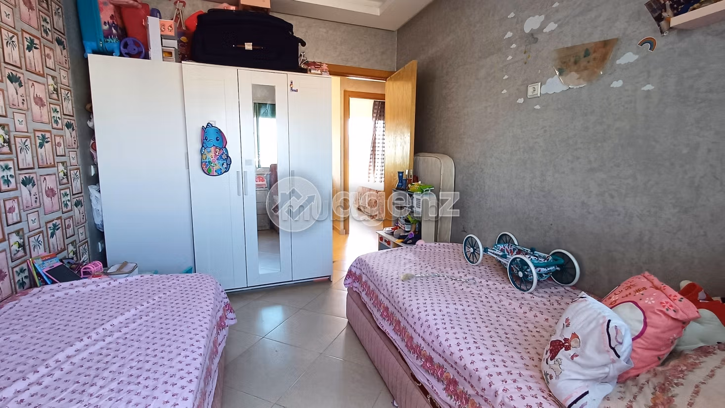 Sell apartment in Sidi Maarouf. 2 beautiful rooms. Carpark, Balcony