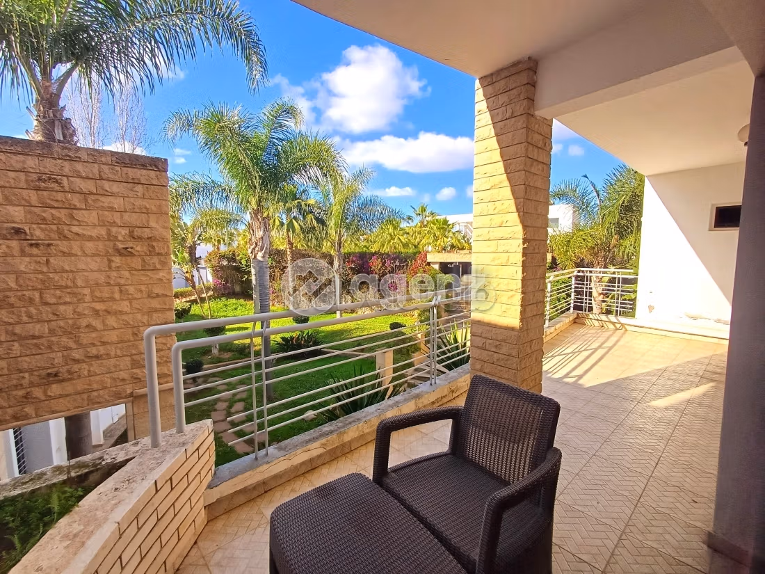 Villa à vendre 3 000 m², 8 chambres Souissi Rabat