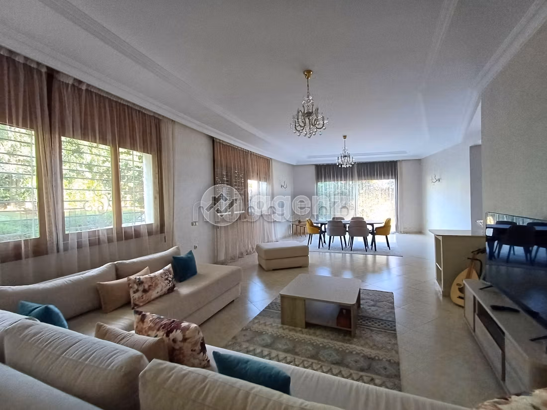 Villa à vendre 3 000 m², 8 chambres Souissi Rabat