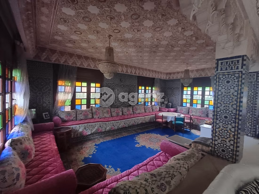 Villa à vendre 373 m², 9 chambres Hay Ach chbanat Rabat