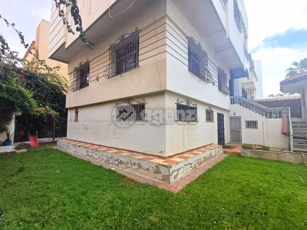 Villa à vendre 373 m², 9 chambres Hay Ach chbanat Rabat