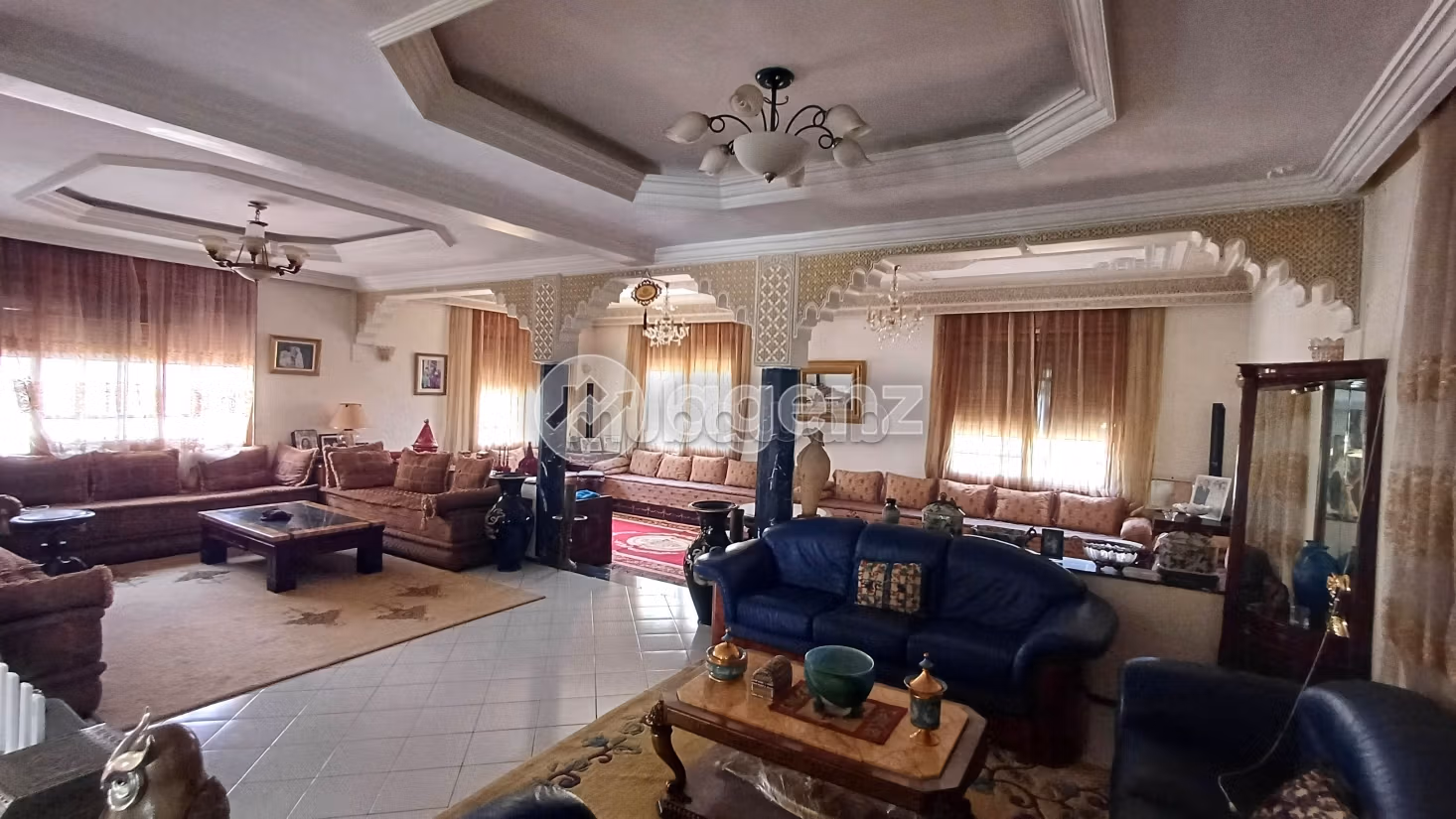 Villa à vendre 671 m², 8 chambres Hay Nahda Rabat