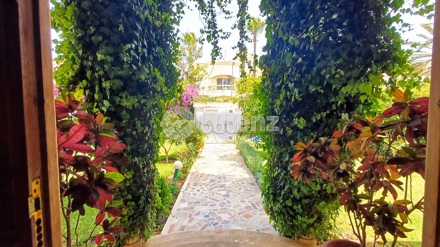 Villa à vendre 671 m², 8 chambres Hay Nahda Rabat