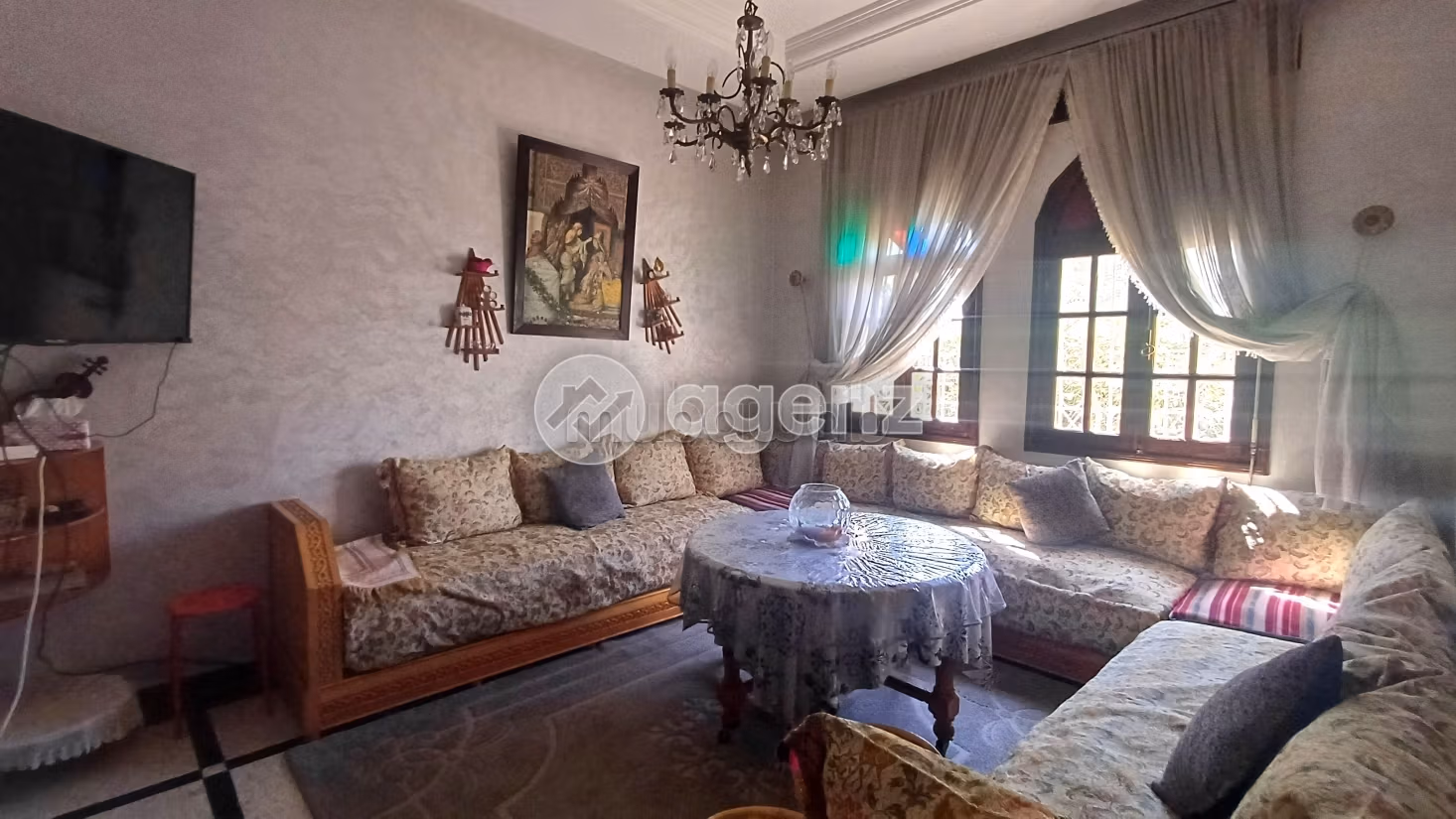 Luxury home for sale in Riyad. 5 beautiful rooms. Car park