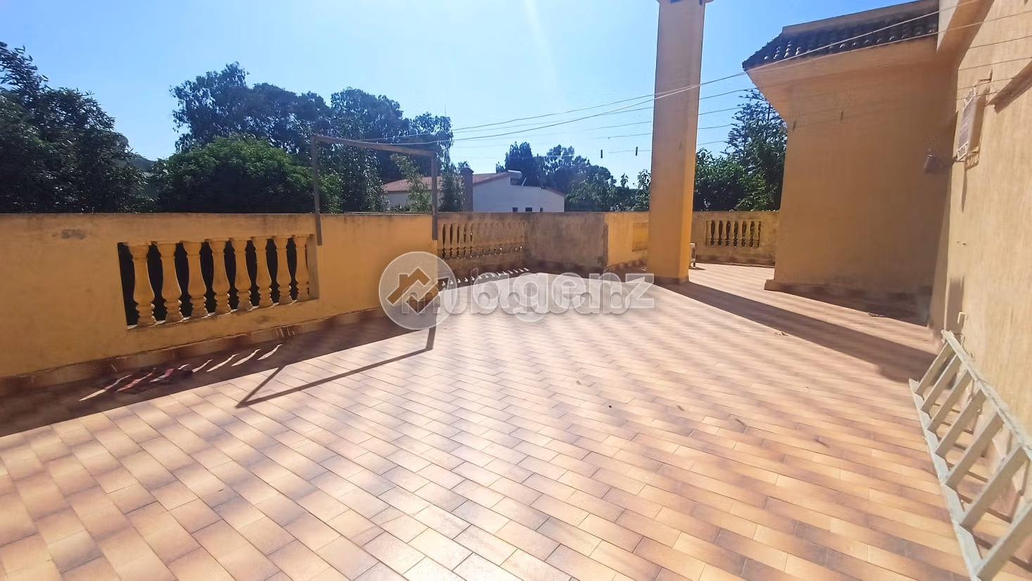 Luxury home for sale in Riyad. 5 beautiful rooms. Car park