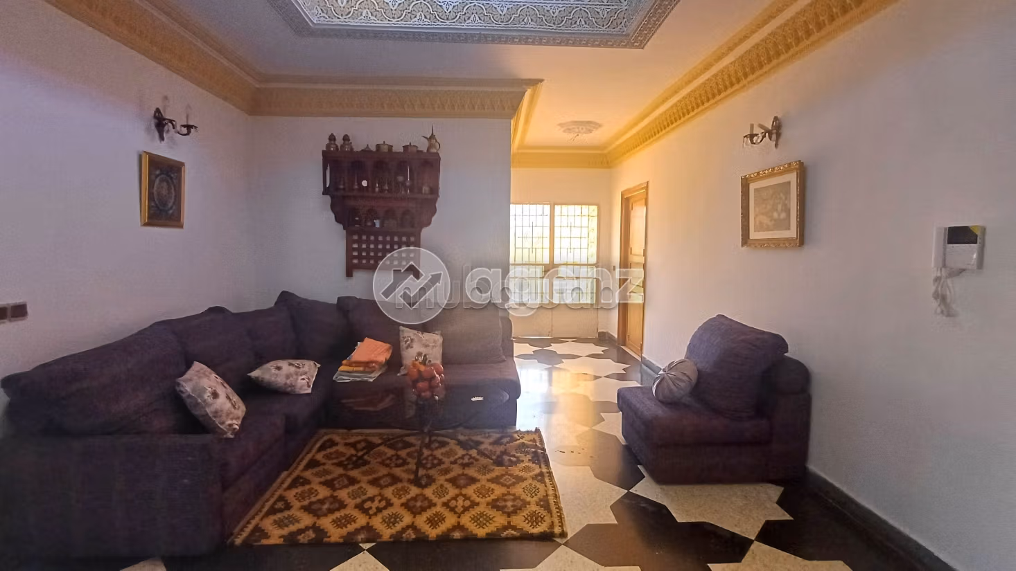Luxury home for sale in Riyad. 5 beautiful rooms. Car park