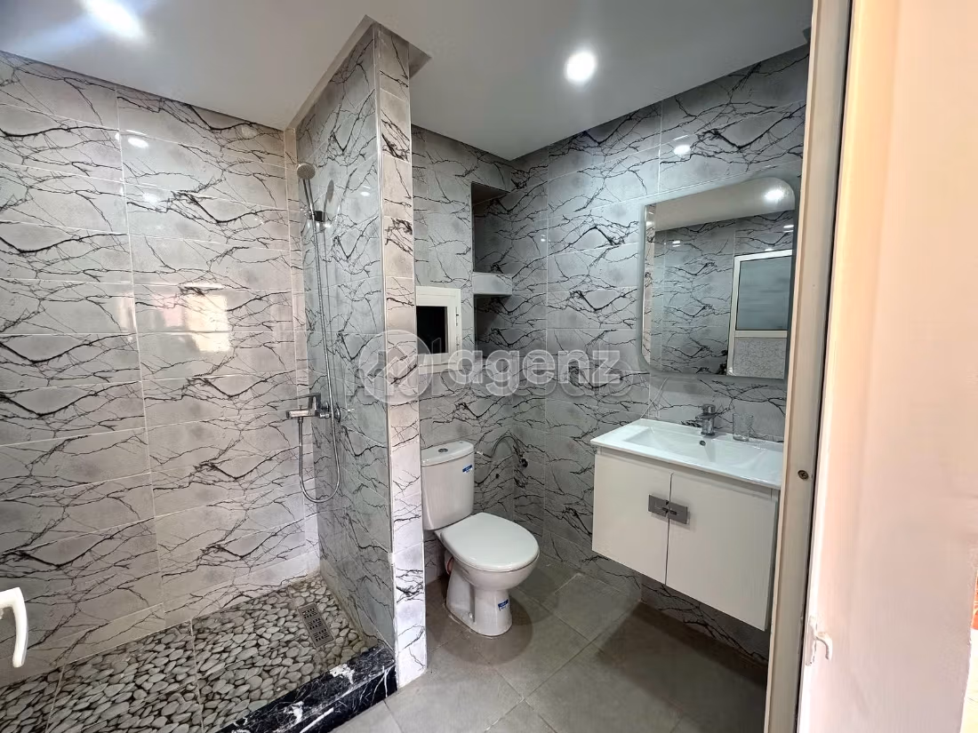 Casa in vendita. Superficie di 98 m². Posto auto