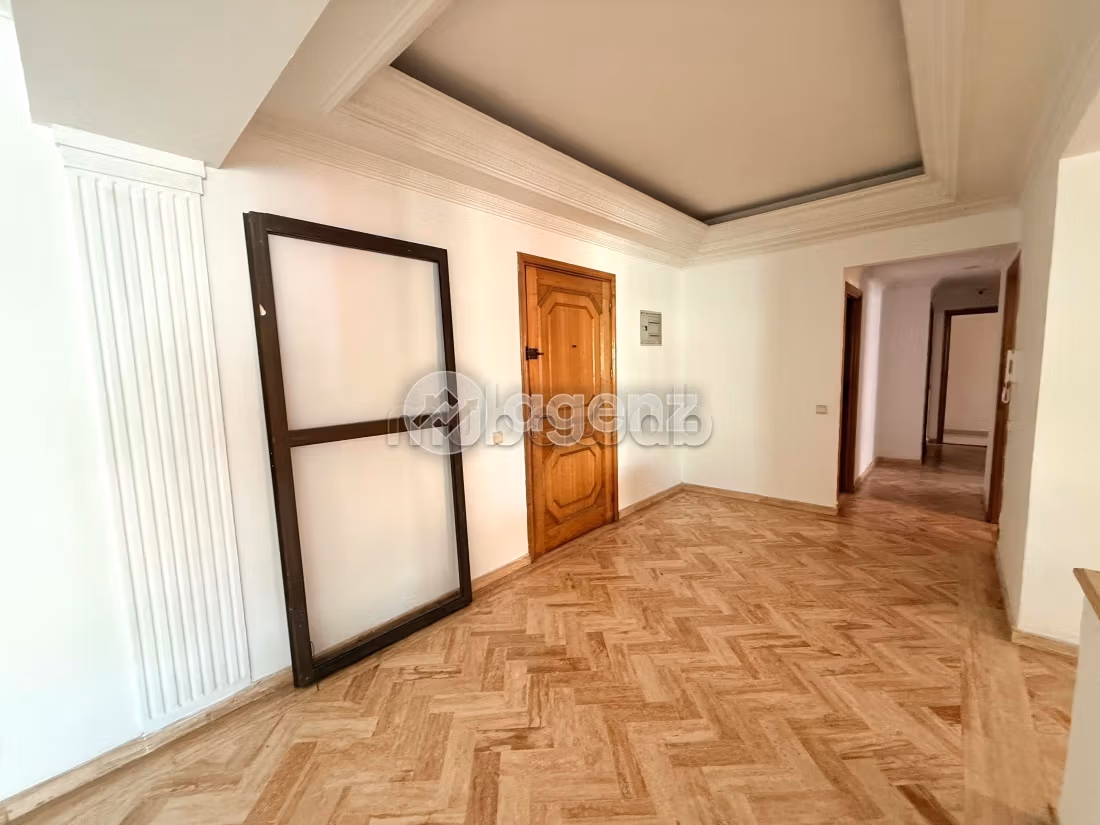 Piso en venta en Burger. 2 dormitorios. Terraza y ascensor