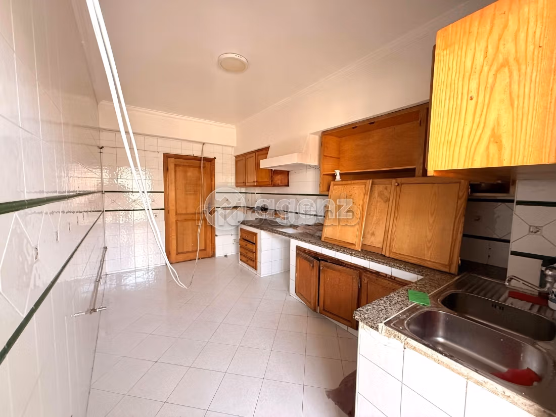 Piso en venta en Burger. 2 dormitorios. Terraza y ascensor
