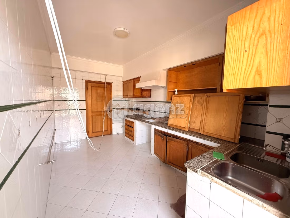 Piso en venta en Burger. 2 dormitorios. Terraza y ascensor