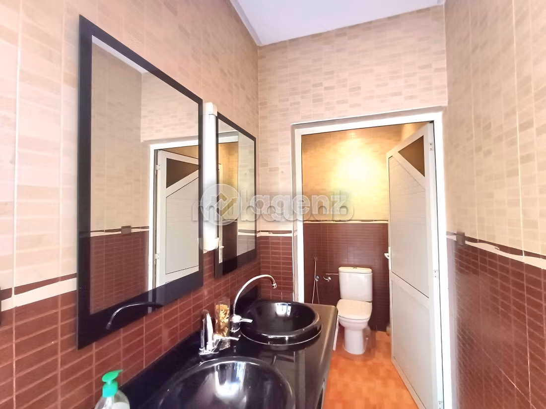 Villa à vendre 270 m², 4 chambres Hay Dakhla Agadir
