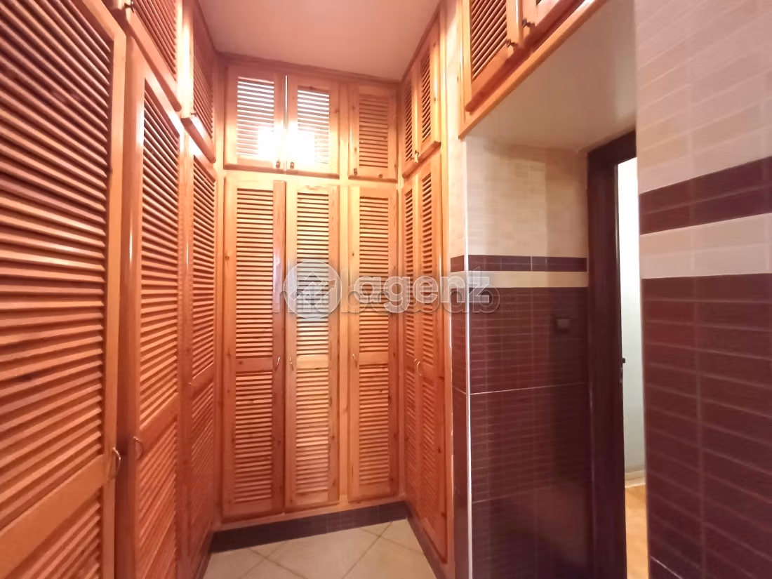 Villa à vendre 270 m², 4 chambres Hay Dakhla Agadir