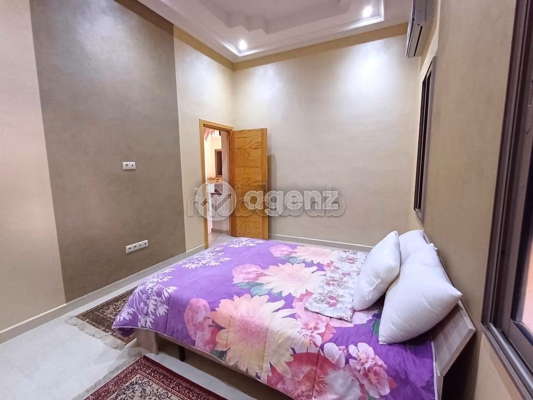 Luxury villa for sale in Hay Targa. Small area 650 m². Private car park