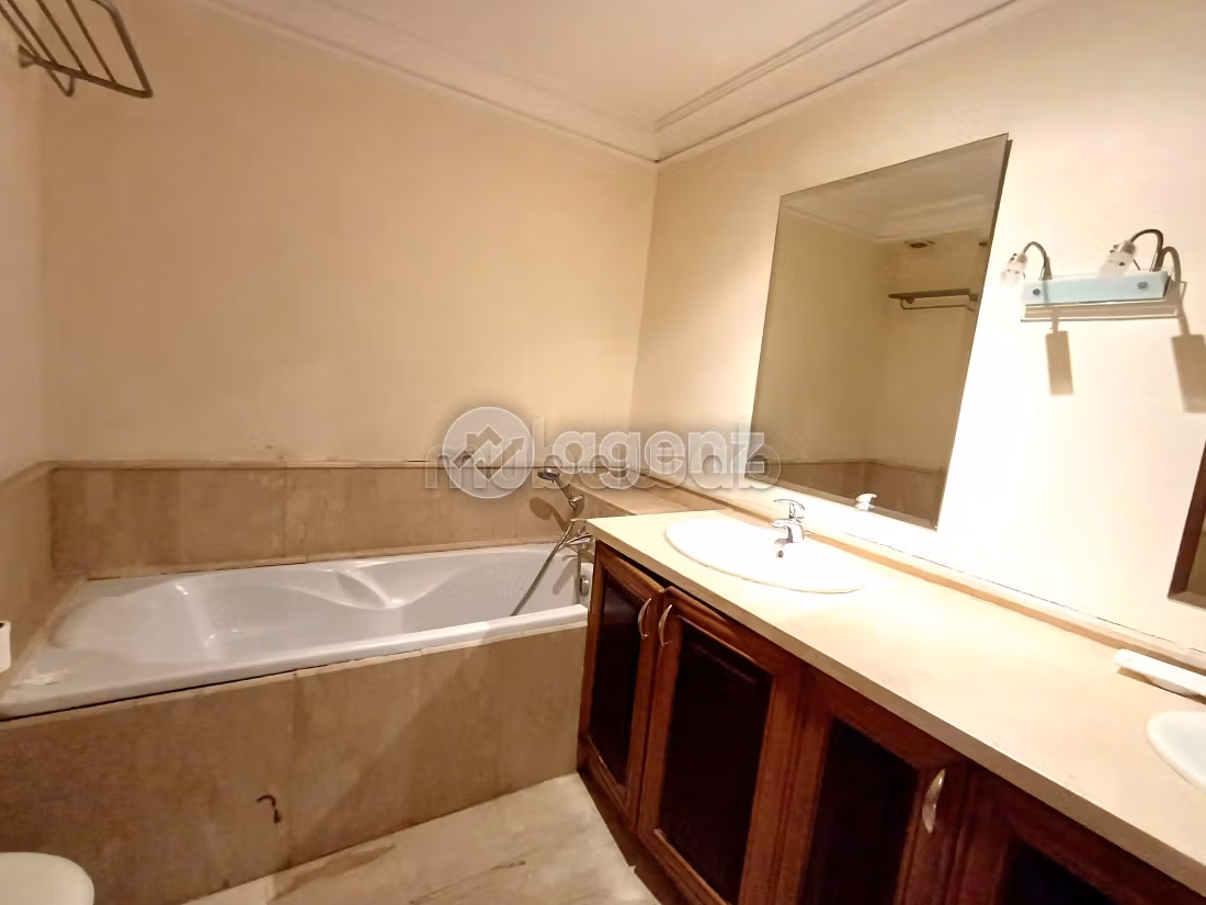 Appartement à vendre 182 m², 4 chambres Racine Casablanca — 6