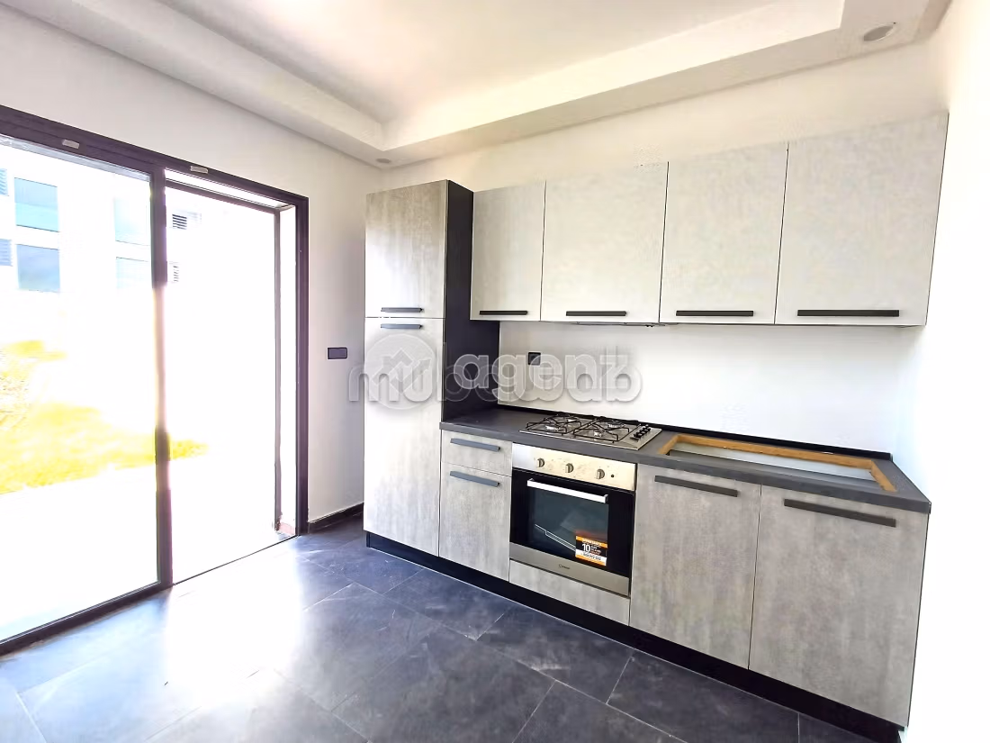 Apartment for sale. Dimension 117 m². Green areas, Parking spaces for cars