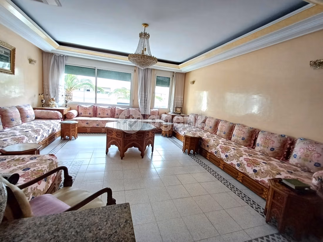 Find an apartment to buy in Riviera. 3 beautiful rooms. Well furnished