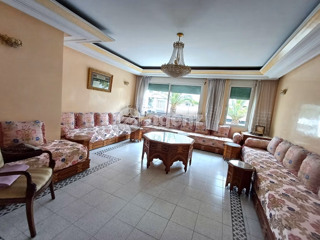 Find an apartment to buy in Riviera. 3 beautiful rooms. Well furnished