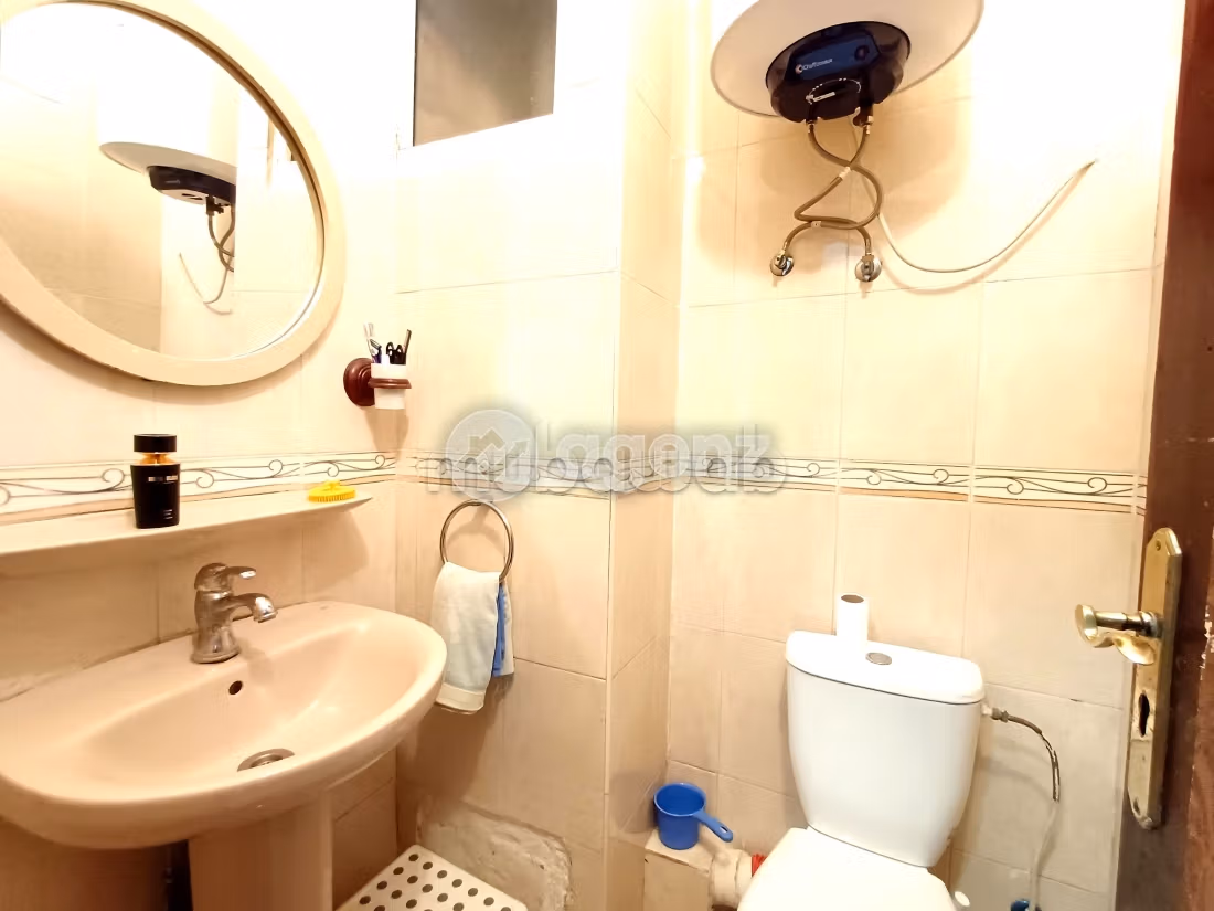 Fabulous apartment for sale in Maârif Extension. 2 lovely rooms. No Lift, Balcony