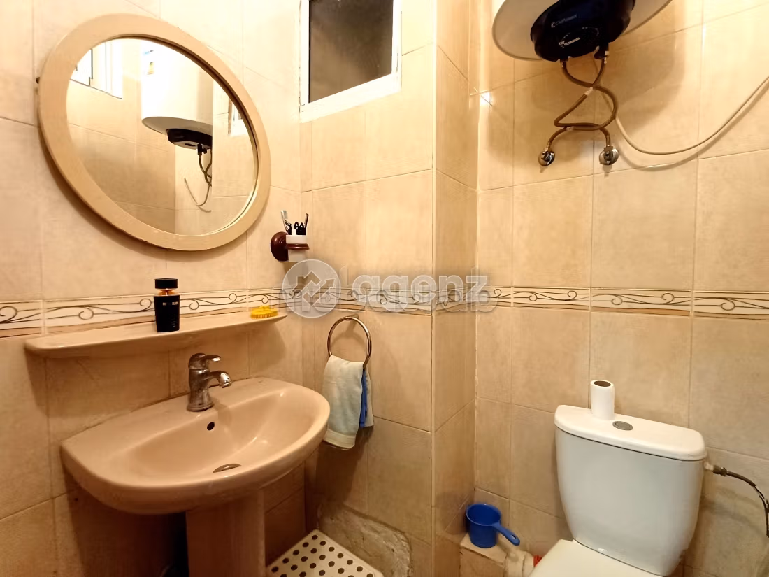 Fabulous apartment for sale in Maârif Extension. 2 lovely rooms. No Lift, Balcony