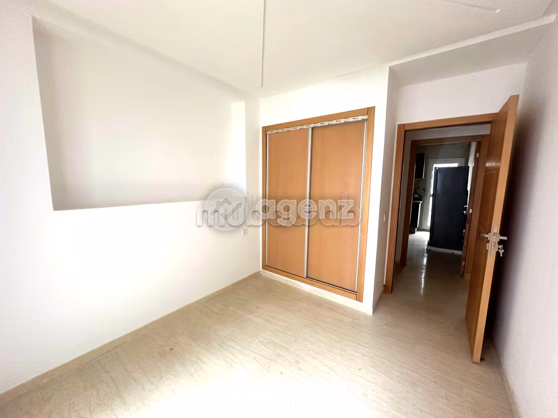 Se vende piso en Manar. 2 dormitorios. Ascensor y garaje