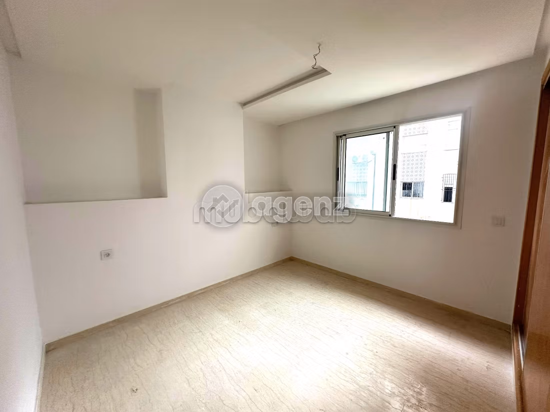 Se vende piso en Manar. 2 dormitorios. Ascensor y garaje