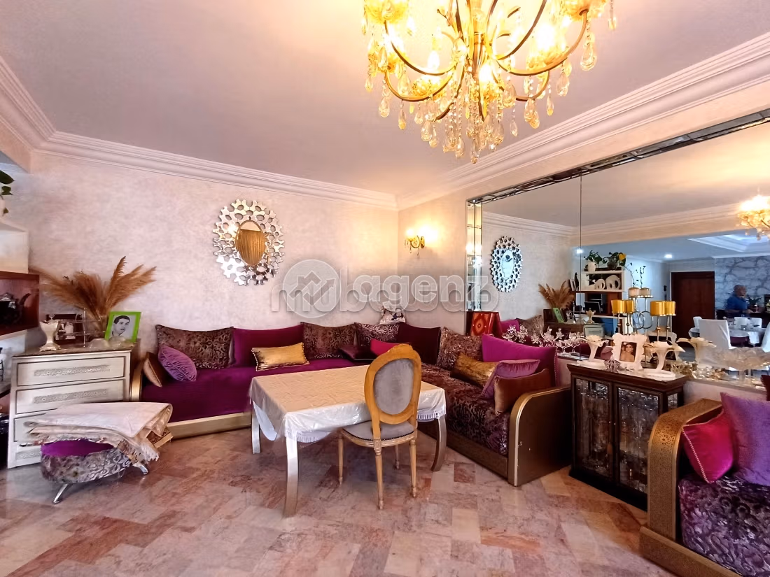 Magnífico piso en venta. 3 dormitorios. Bodega, gran terraza