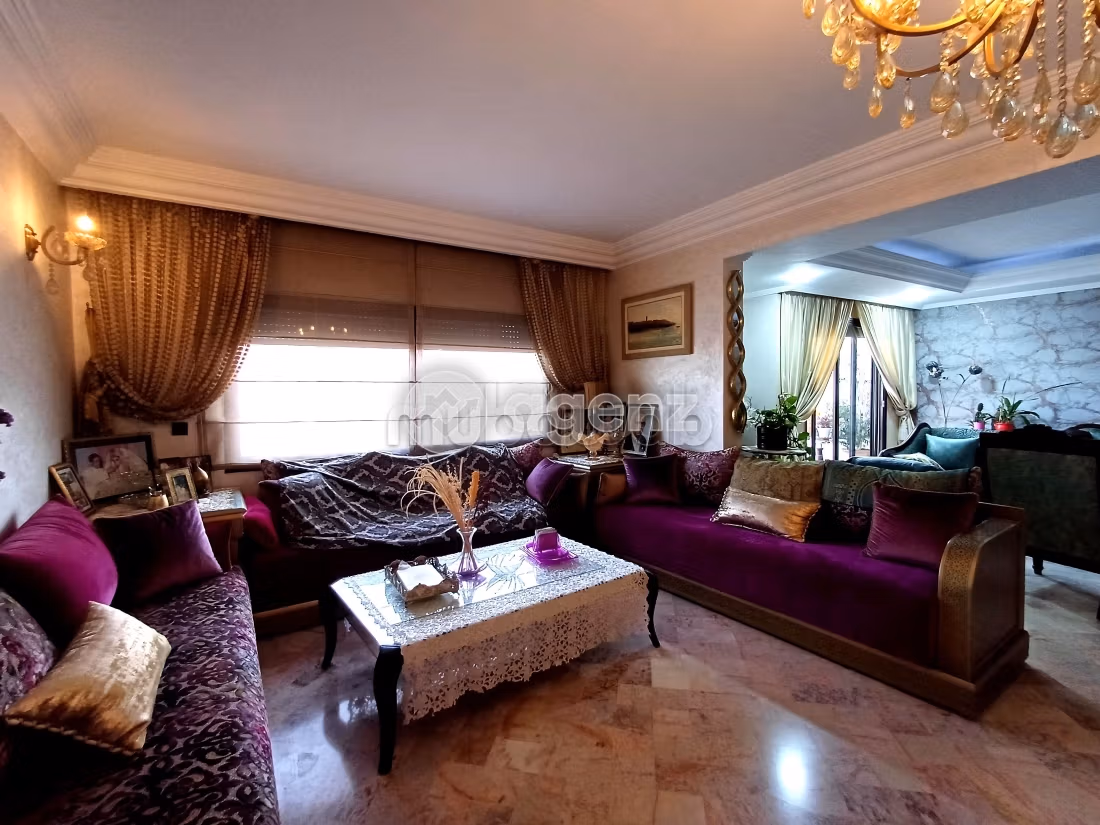 Magnífico piso en venta. 3 dormitorios. Bodega, gran terraza