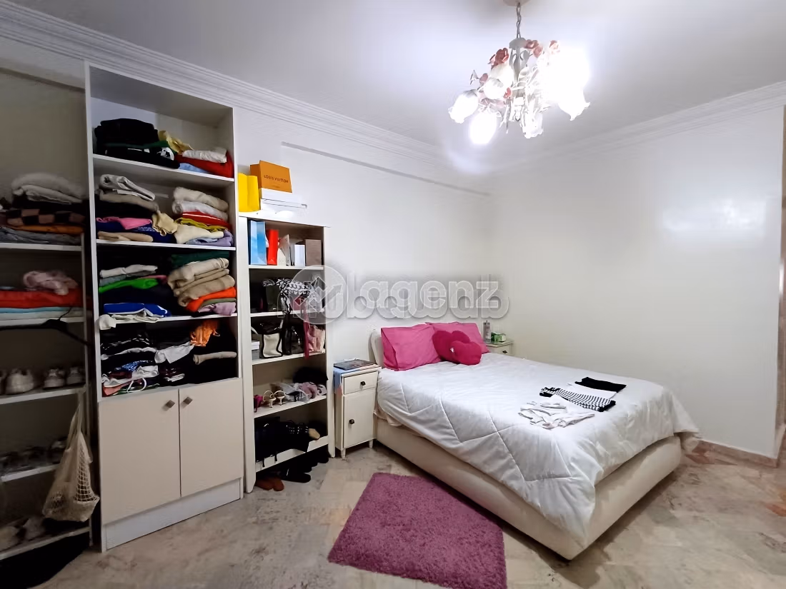 Magnífico piso en venta. 3 dormitorios. Bodega, gran terraza