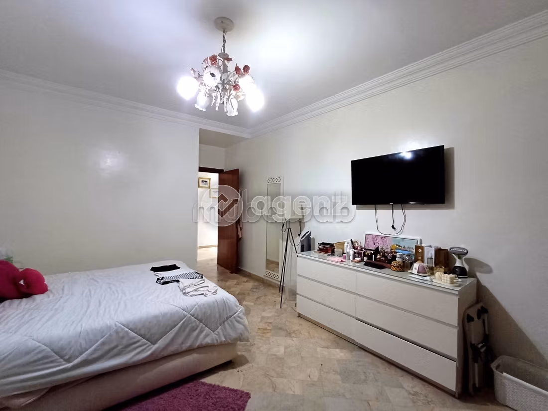 Magnífico piso en venta. 3 dormitorios. Bodega, gran terraza