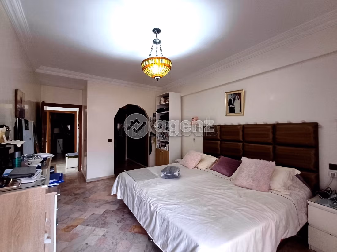 Magnífico piso en venta. 3 dormitorios. Bodega, gran terraza