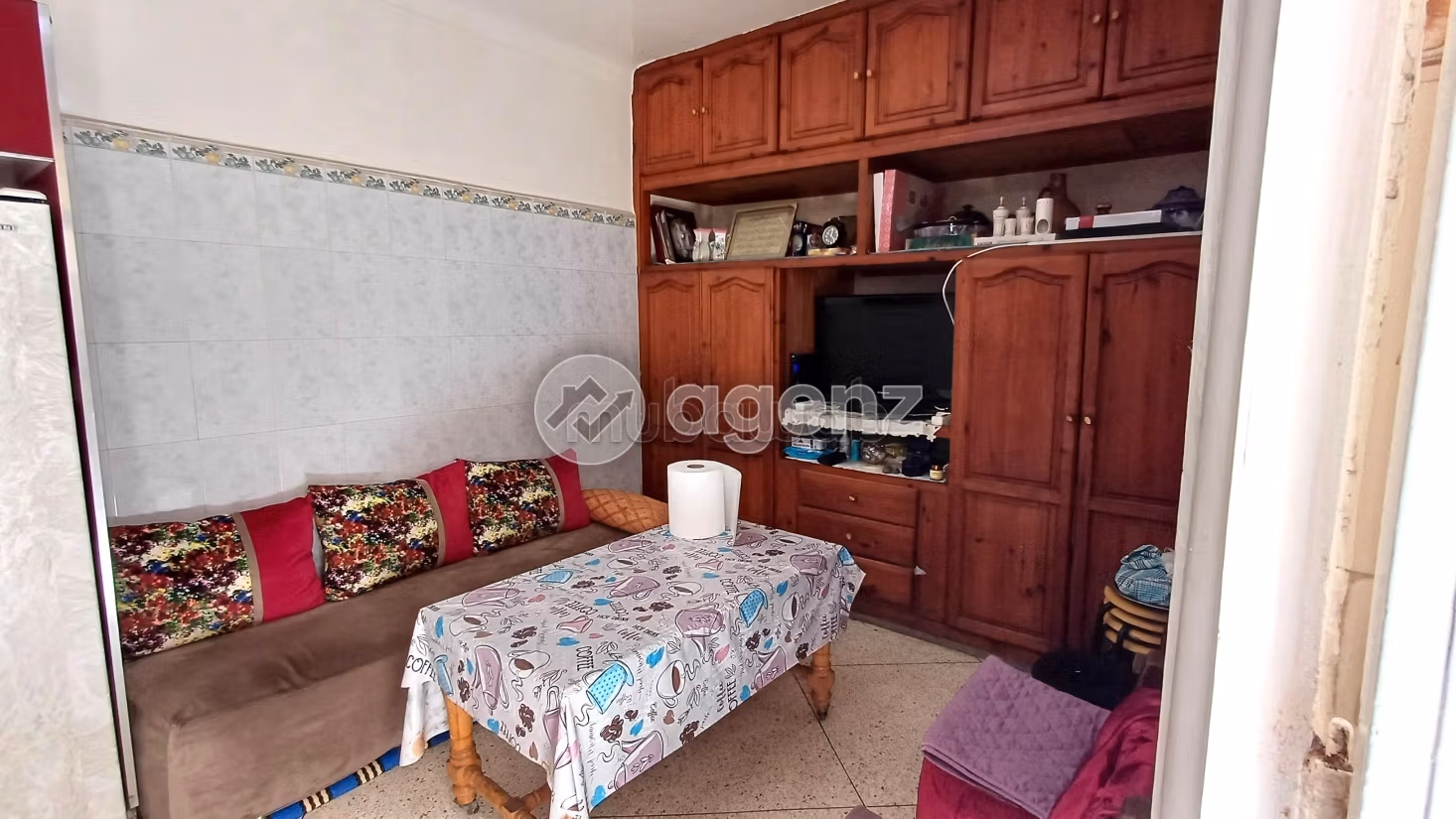 Kopen: appartementen in Maârif Extension. 3 Slaapkamers. Volledig gemeubileerd