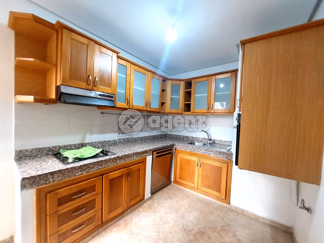 Vendita appartamento a Nassim 1.3 camere da letto. Cucina completamente equipaggiata