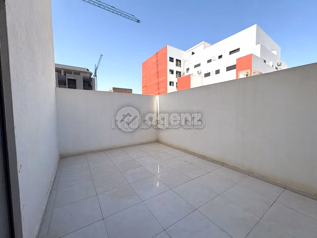 RÉSIDENCE MOLIÈRE GROUPE SBAI FRÈRES Studio à vendre 70 m² Les Hôpitaux Casablanca — 6